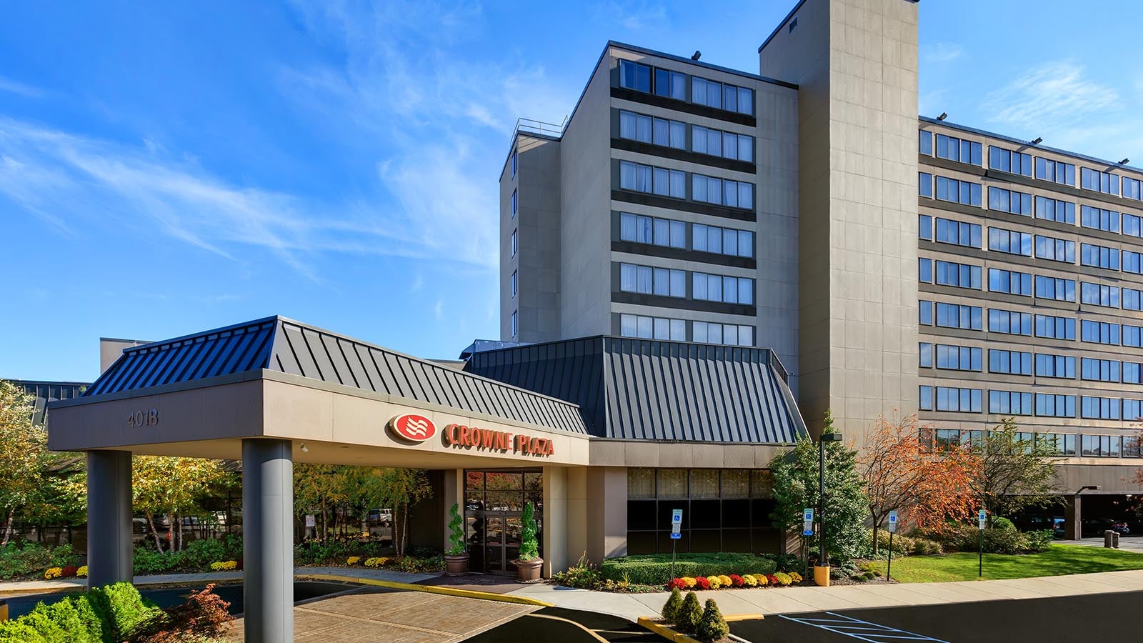 Crowne Plaza Hotel