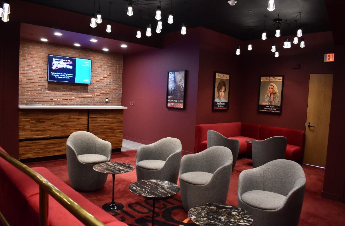 Legends-Lounge.jpg