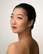 Esther Lee headshot